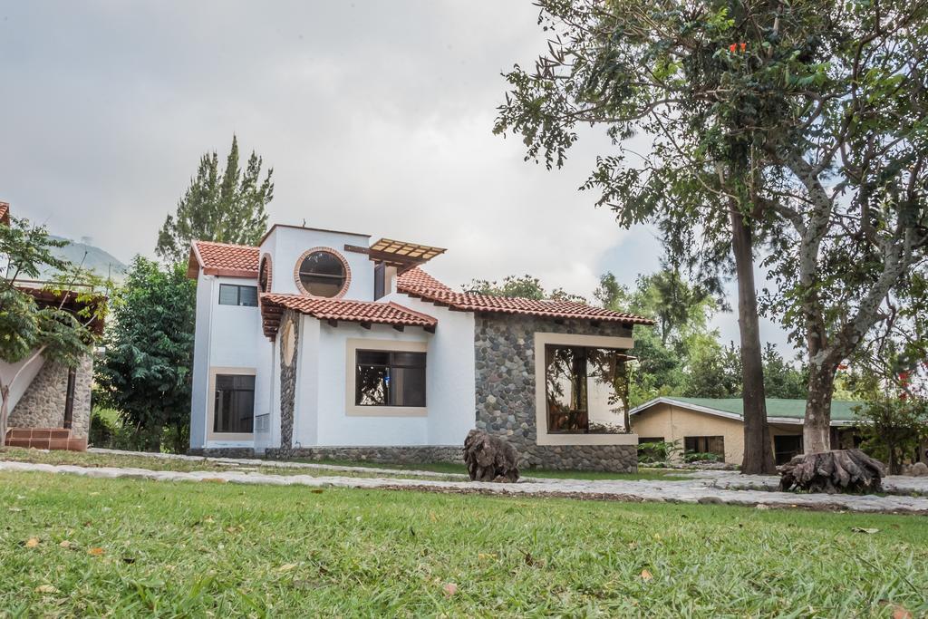 Villas Jucanya Super Higienizadas Panajachel Ruang foto