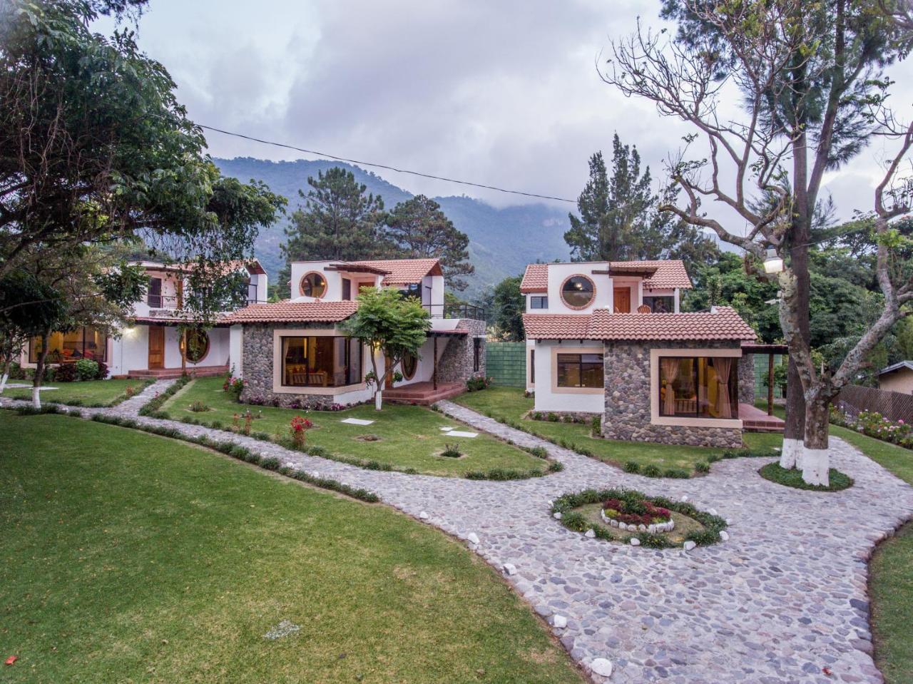 Villas Jucanya Super Higienizadas Panajachel Bagian luar foto