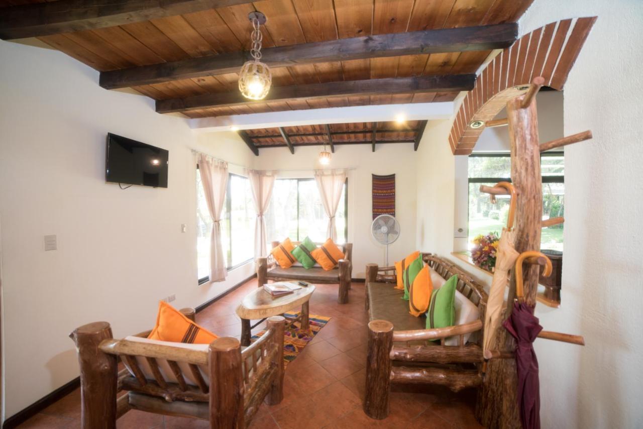 Villas Jucanya Super Higienizadas Panajachel Bagian luar foto