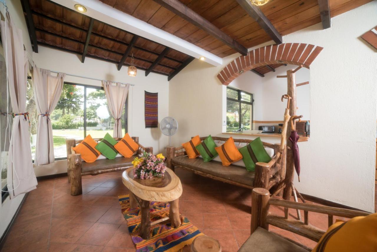 Villas Jucanya Super Higienizadas Panajachel Bagian luar foto
