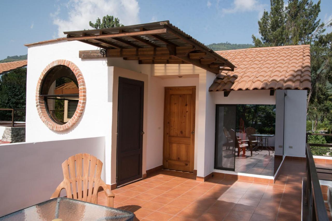 Villas Jucanya Super Higienizadas Panajachel Bagian luar foto